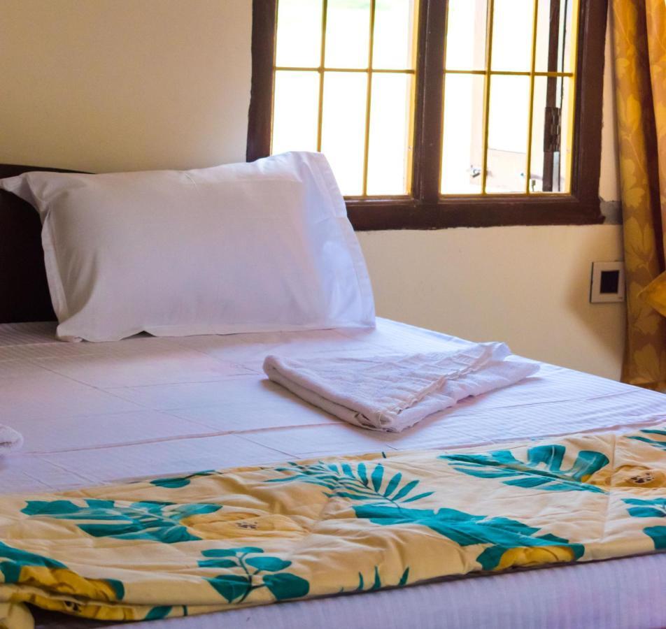 Seagull Beach Resort Chirala Esterno foto