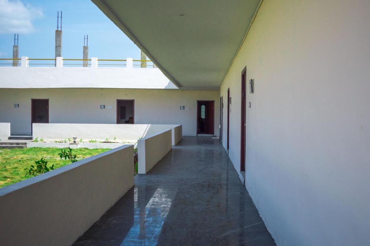Seagull Beach Resort Chirala Esterno foto