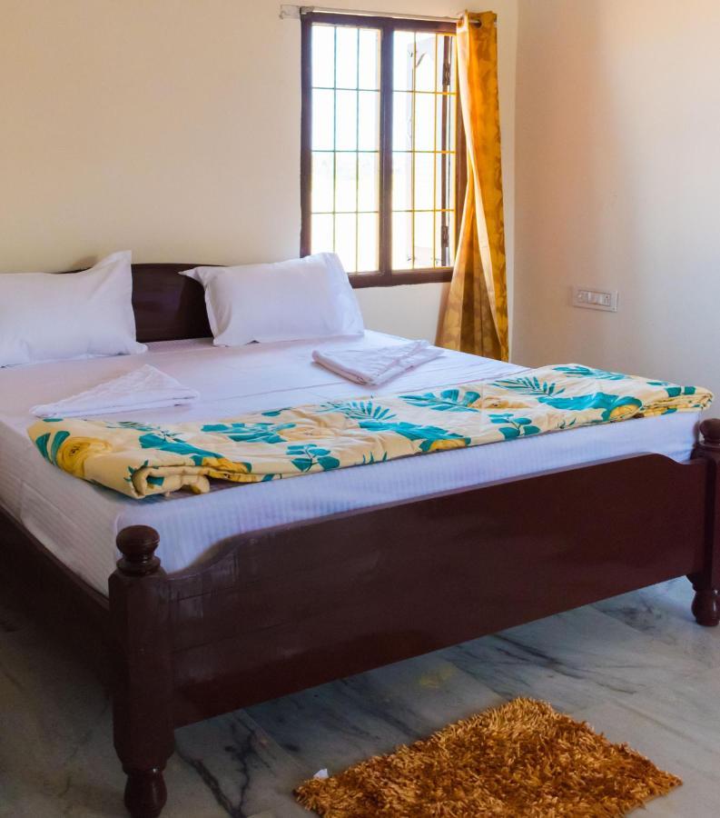 Seagull Beach Resort Chirala Esterno foto